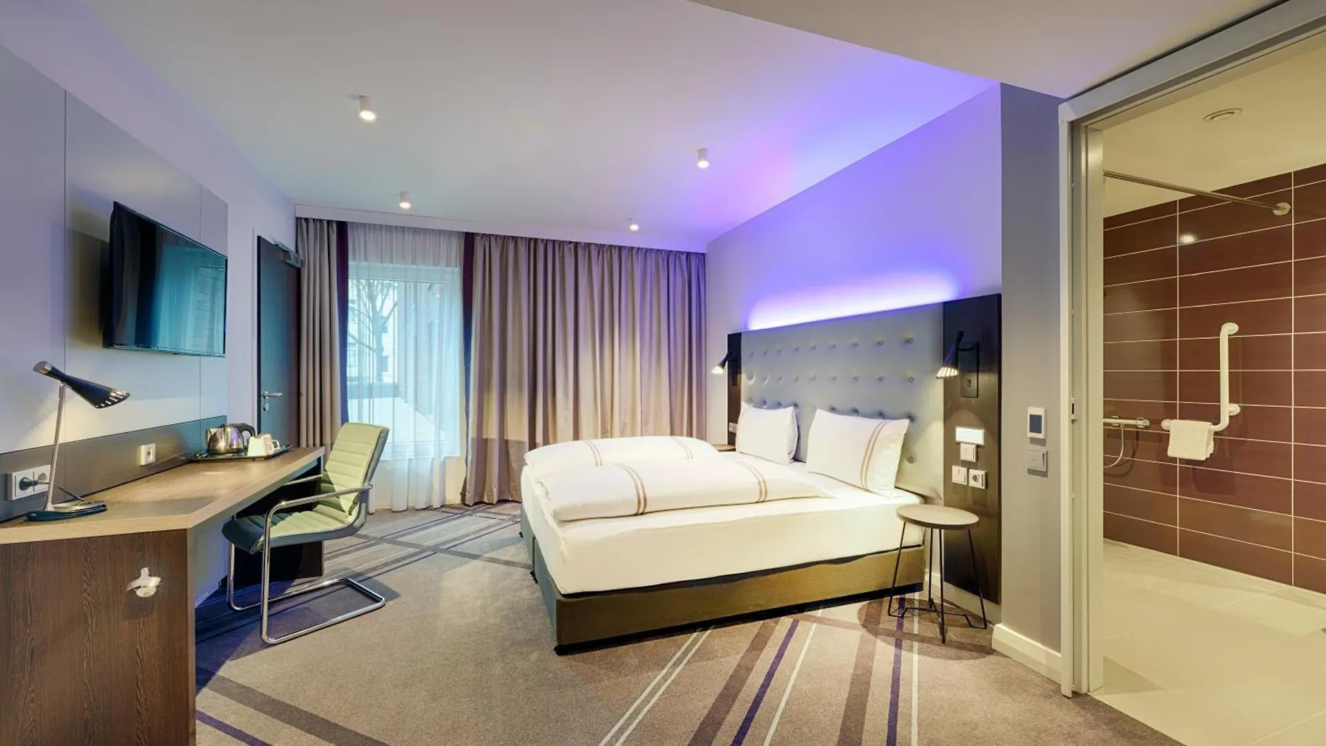Premier Inn Duesseldorf City Friedrichstadt 3*, Dusseldorf