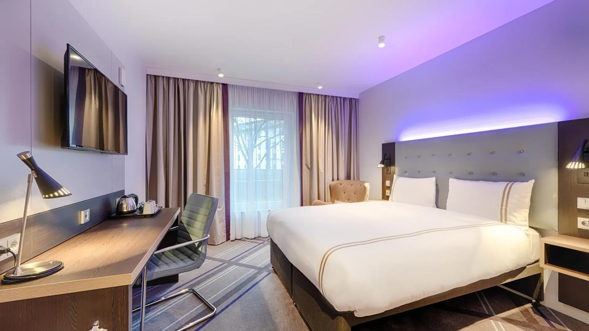 Premier Inn Duesseldorf City Friedrichstadt contacts